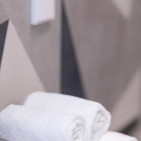 Revalia Lastekodu Bus-station Airport Apartmán